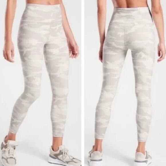ATHLETA Taupe Gray Camo Elation 7/8 Tight Active Workout Gym Leggings Size XS - Picture 1 of 12